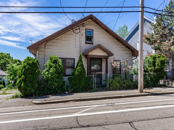 40 Quarry St, Quincy, MA 02169