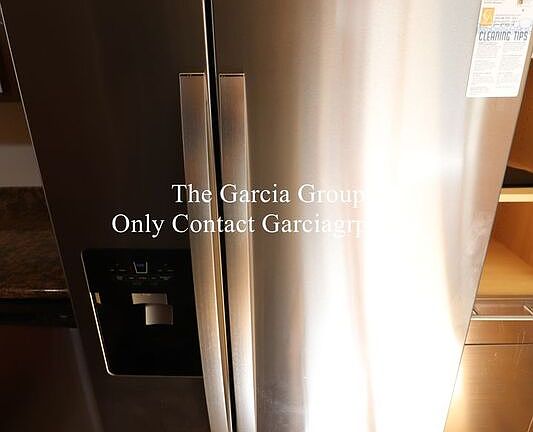 5th image of 908 SW Gaines St APT 25