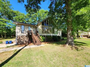 1700 King Charles Ct, Alabaster, AL 35007