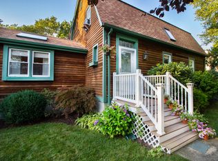 84 Seymour St, Warren, RI 02885