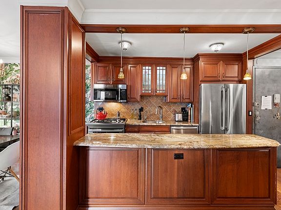 3rd image of 382 Central Park W APT 10R