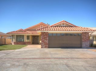 26374 Buccaneer Ln, Helendale, CA 92342