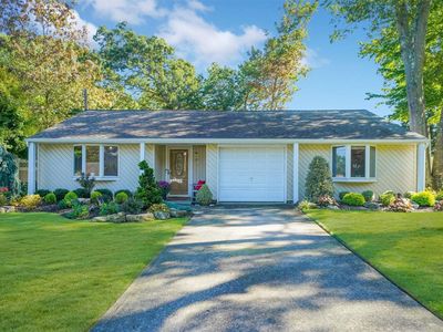 49 Holiday Park Drive, Centereach, NY, 11720