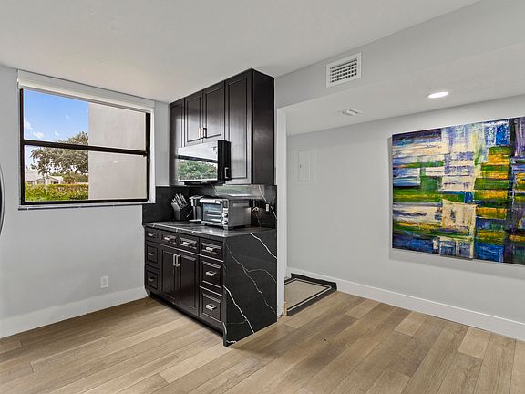 5th image of 118 Lake Emerald Drive #110