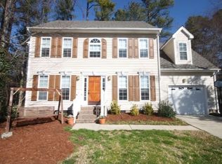 110 Woods Walk Ct, Carrboro, NC 27510