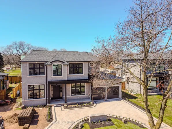 302 Tuck Dr, Burlington, ON L7L 2P9