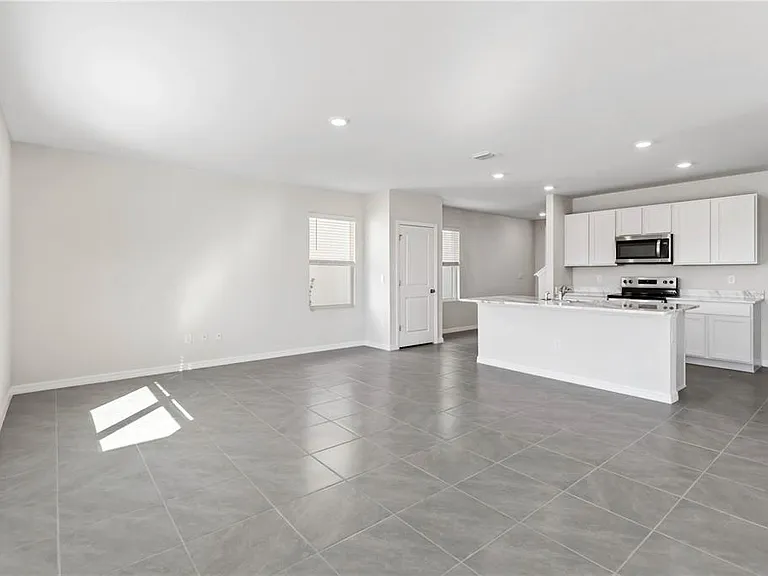 3394 Hilltop Cir — Photo 14
