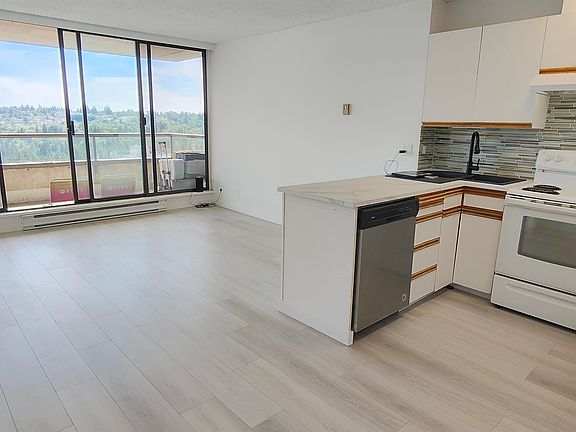 3rd image of 3970 Carrigan Ct #2303