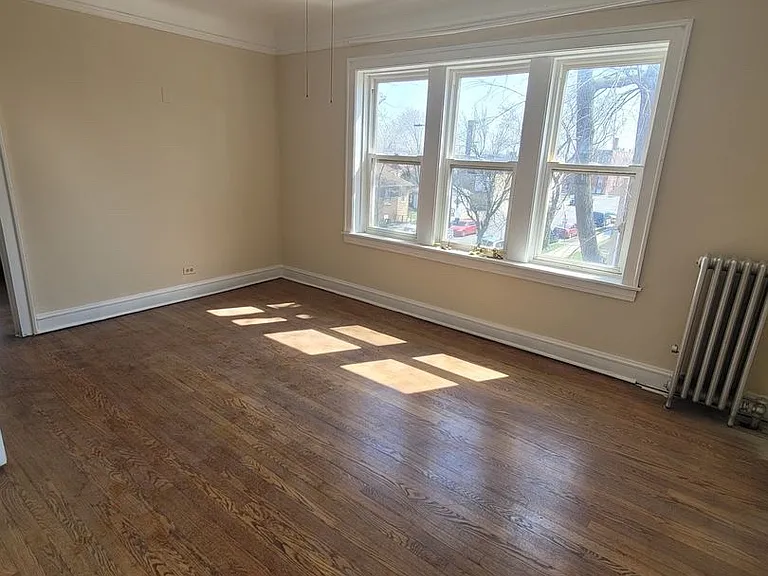 2900-04 Laramie Avenue W George St #2 — Photo 7