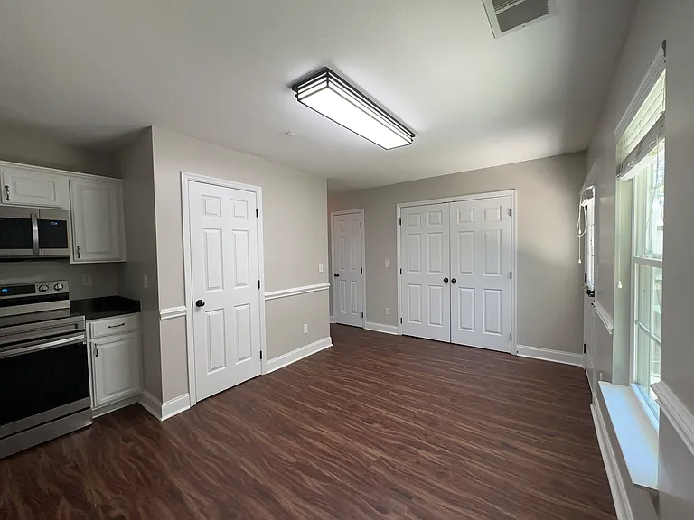 1126 Maple Tree Ln — Photo 31