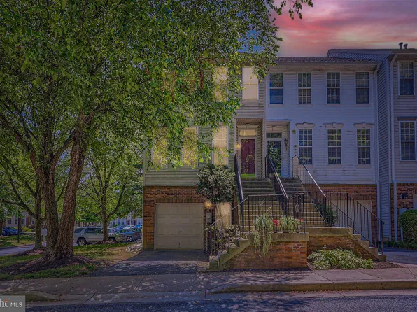 9160 Carriage House Ln Unit 32, Columbia, MD 21045