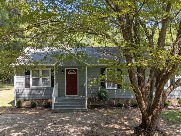 5830 Osterbind Ln, North Chesterfield, VA 23237