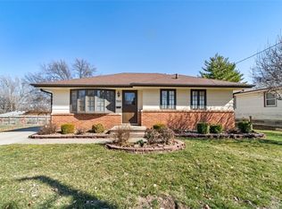 3021 Roblang Ct, Des Moines, IA 50317