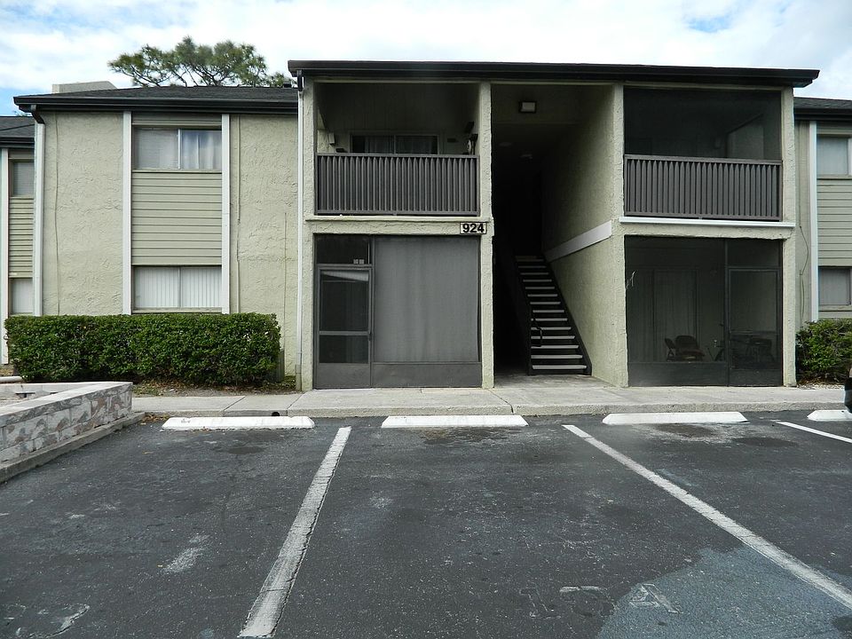 1st image of 924 Lake Destiny Rd Unit A