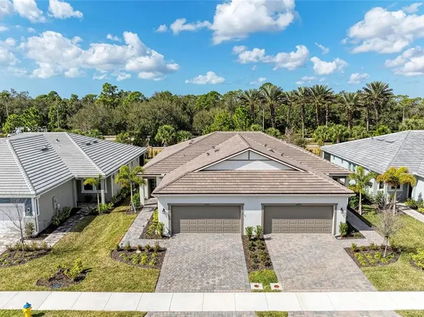 20453 Symphony Pl, Venice, FL 34293