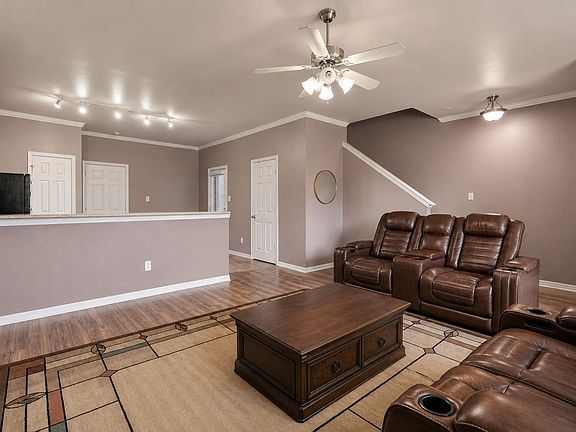 3rd image of 3075 Willow Grove Blvd APT 403