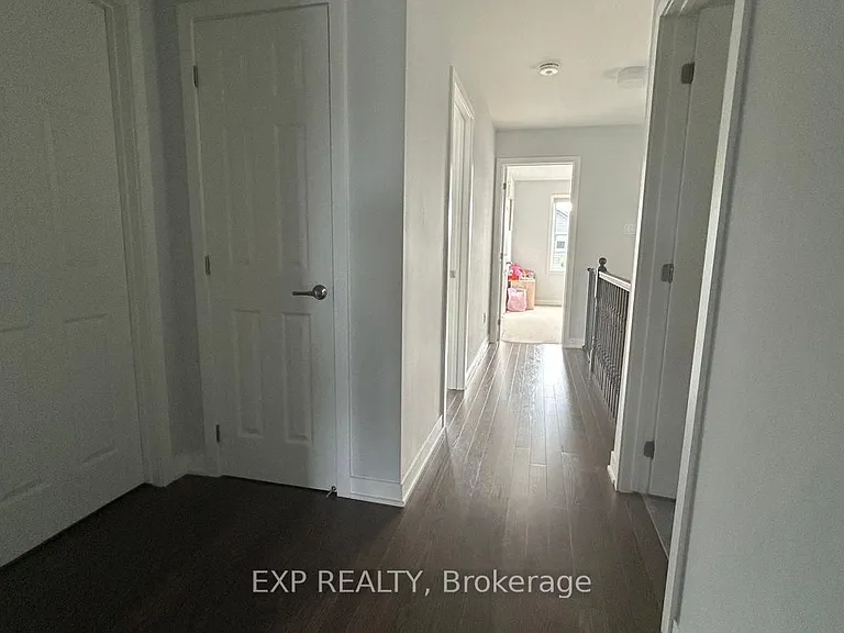 1045 Curraglass Walk — Photo 16