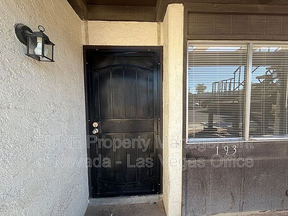 2nd image of 1405 Vegas Valley Dr Building 193-20