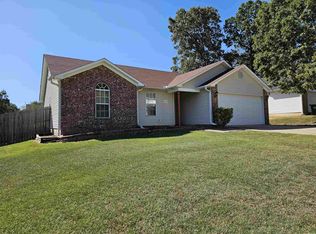 2525 Mount Vernon Dr, Benton, AR 72015
