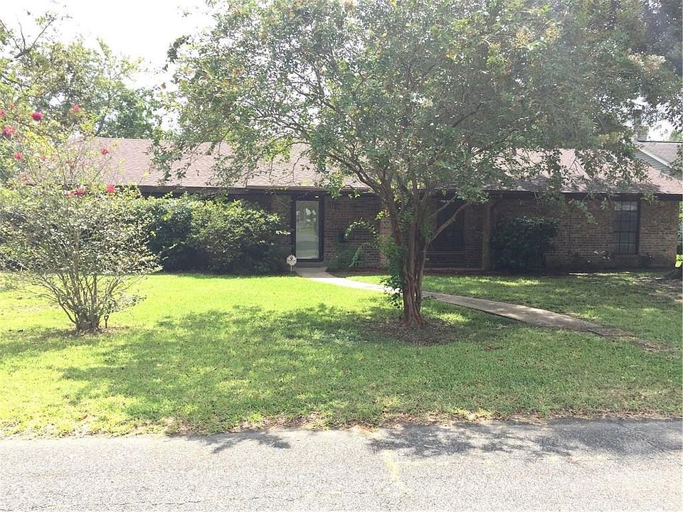 1st image of 3419 Chrysler Dr