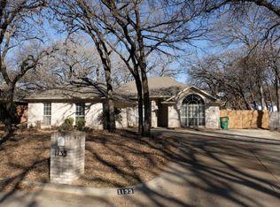 1133 Pine Ridge Dr, Azle, TX 76020