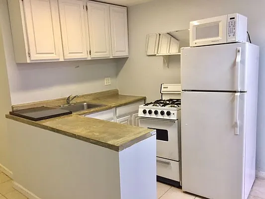 Rented by Citi Zone Realty | media 9