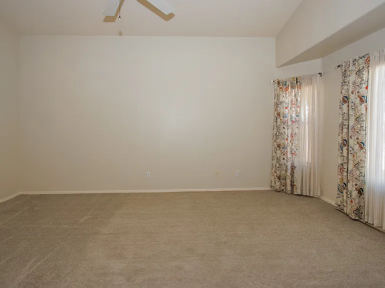 4746 E Woburn Ln — Photo 16