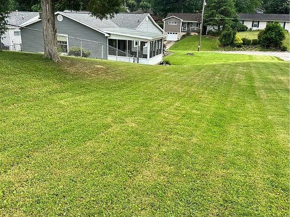 2nd image of 2801 26th St