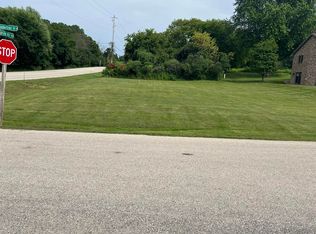 N6064 Timberline Dr, Sherwood, WI 54169