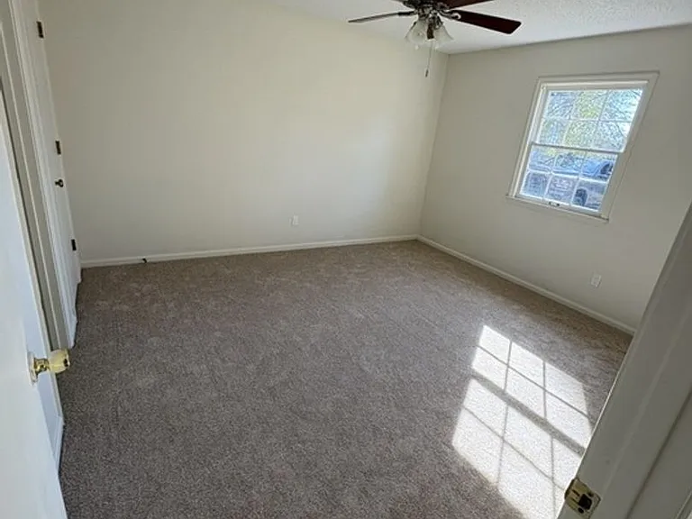 11 Brookfield Dr — Photo 12