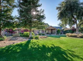 6505 N McCall Ave, Clovis, CA 93619