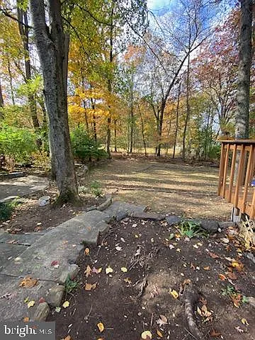1666 Hemlock Cir — Photo 36