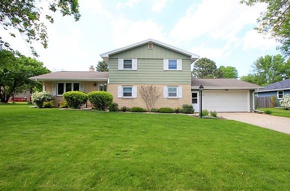 1st image of 2545 Delwood Dr