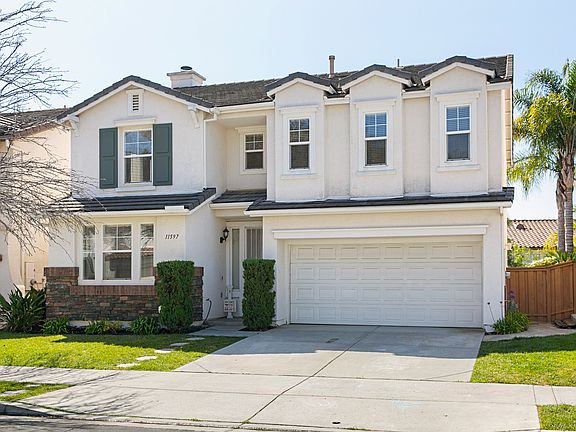 2nd image of 11597 Creekstone Ln