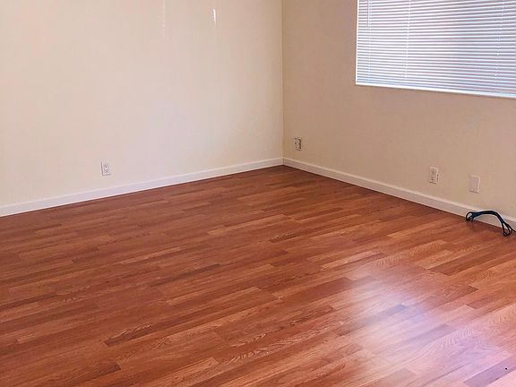 2nd image of 1014 W Olive Ave APT 2