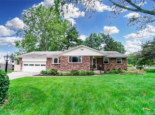 925 E David Rd, Dayton, OH 45429