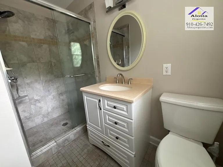 228 Whitney Dr — Photo 13