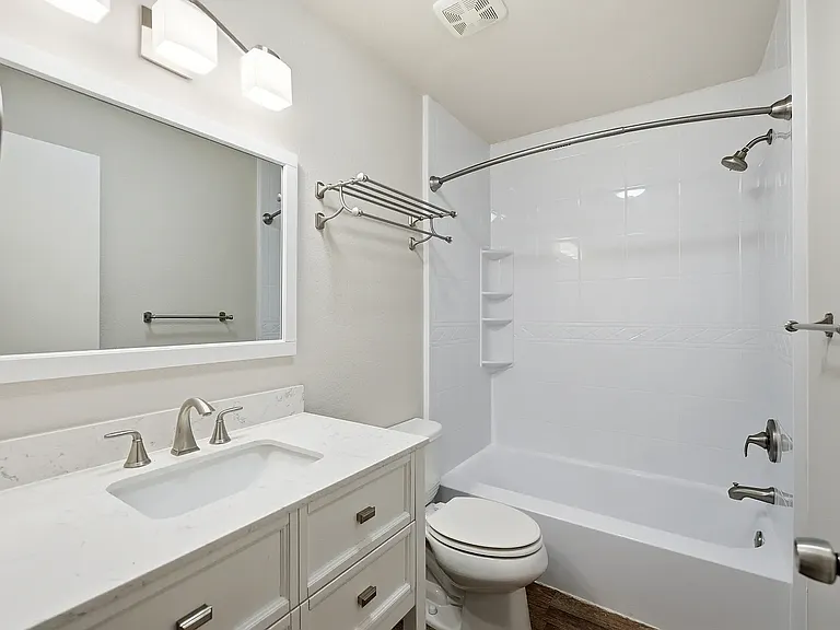 172 W Clinton Ave #105 — Photo 9