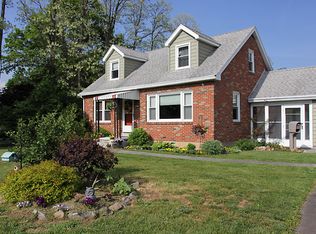 607 Maplewood Rd, Coopersburg, PA 18036