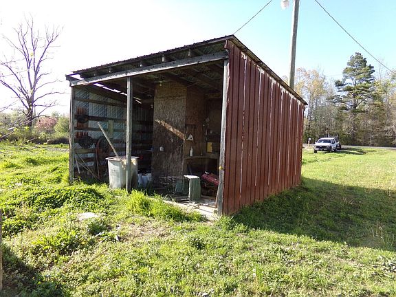 4th image of 418 Highway 286 E