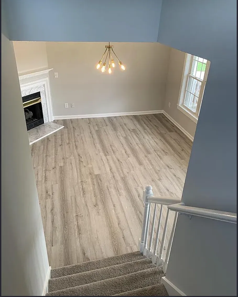 3 bed, 2.5 bath, 1272 sqft, $2,350 — Photo 2