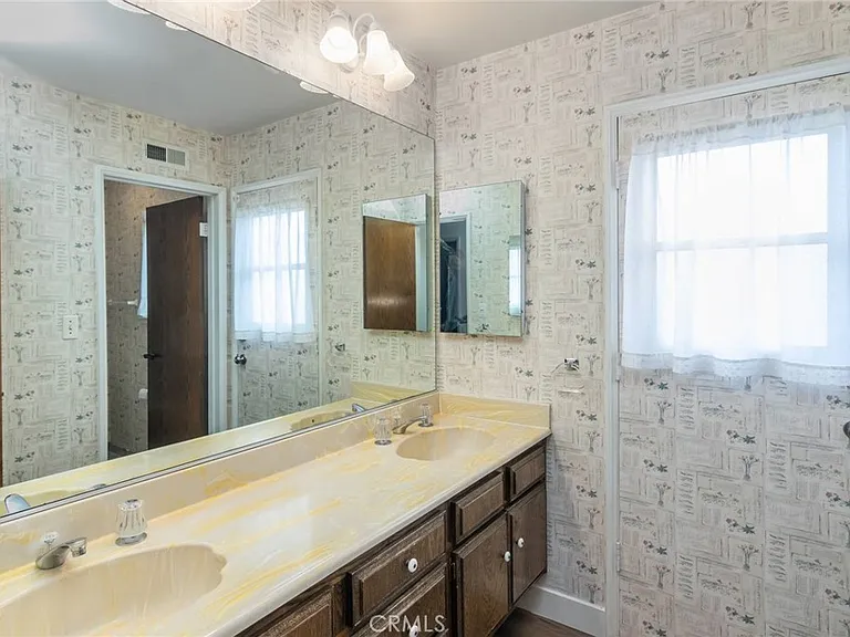 14676 Deervale Pl — Photo 27
