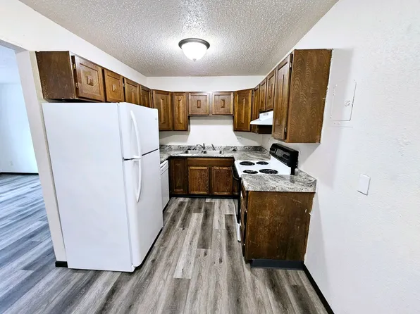 121 W Interstate Ave, 121 W Interstate Ave #8, Bismarck, ND 58503