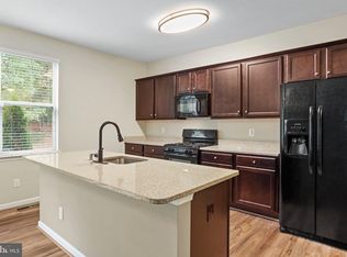 981 Shadows Dr, Front Royal, VA 22630