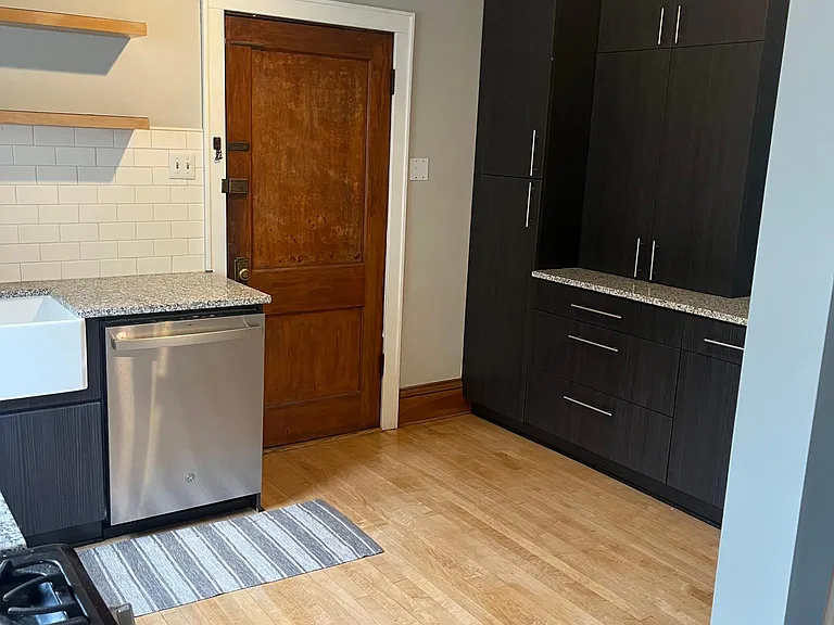 2028 Seabury Ave — Photo 10