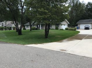 17235 Warrior Dr, Howard City, MI 49329