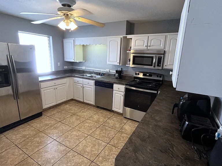 346 Clifton Ave — Photo 16