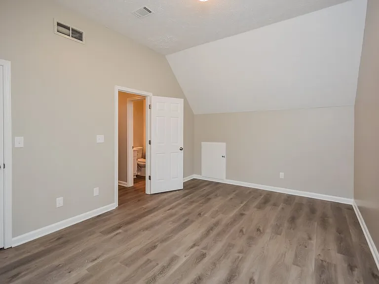 9136 Tara Dr SW — Photo 14