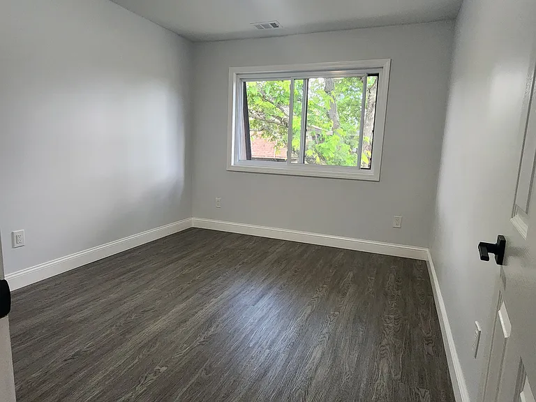 308 Cherry Hill Dr — Photo 17