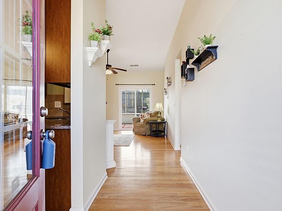 3rd image of 109 Salthouse Rd